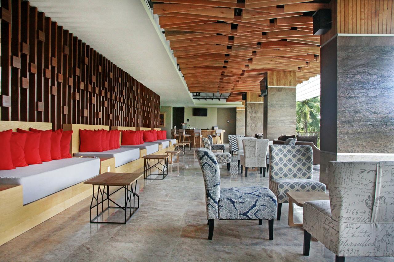 Famvida Hotel Lubuklinggau ภายนอก รูปภาพ