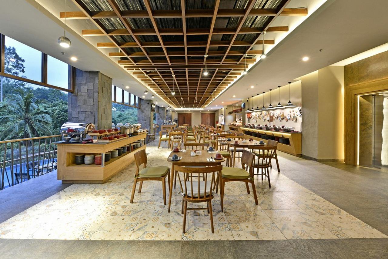 Famvida Hotel Lubuklinggau ภายนอก รูปภาพ