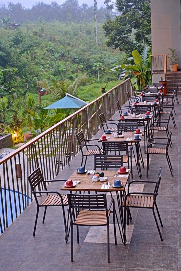 Famvida Hotel Lubuklinggau ภายนอก รูปภาพ