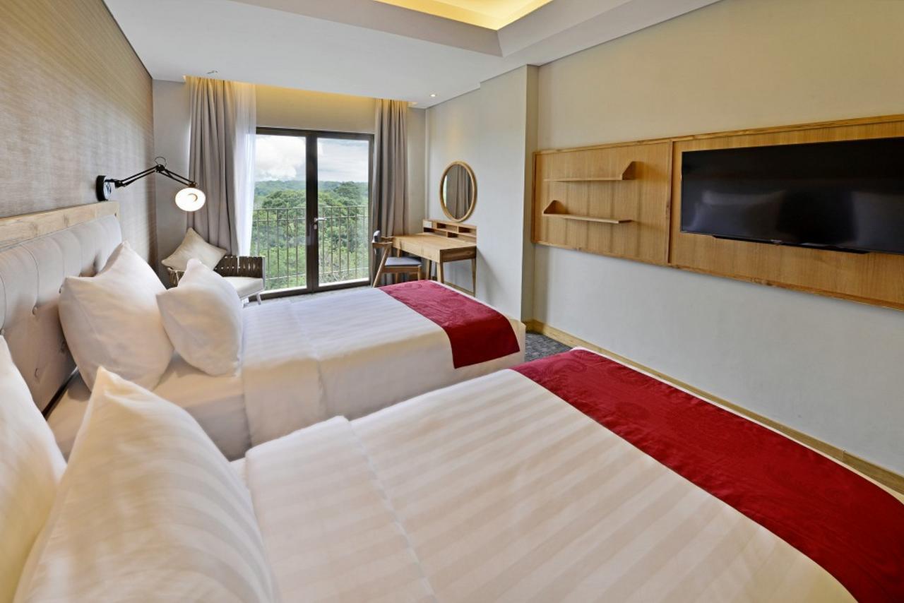Famvida Hotel Lubuklinggau ภายนอก รูปภาพ